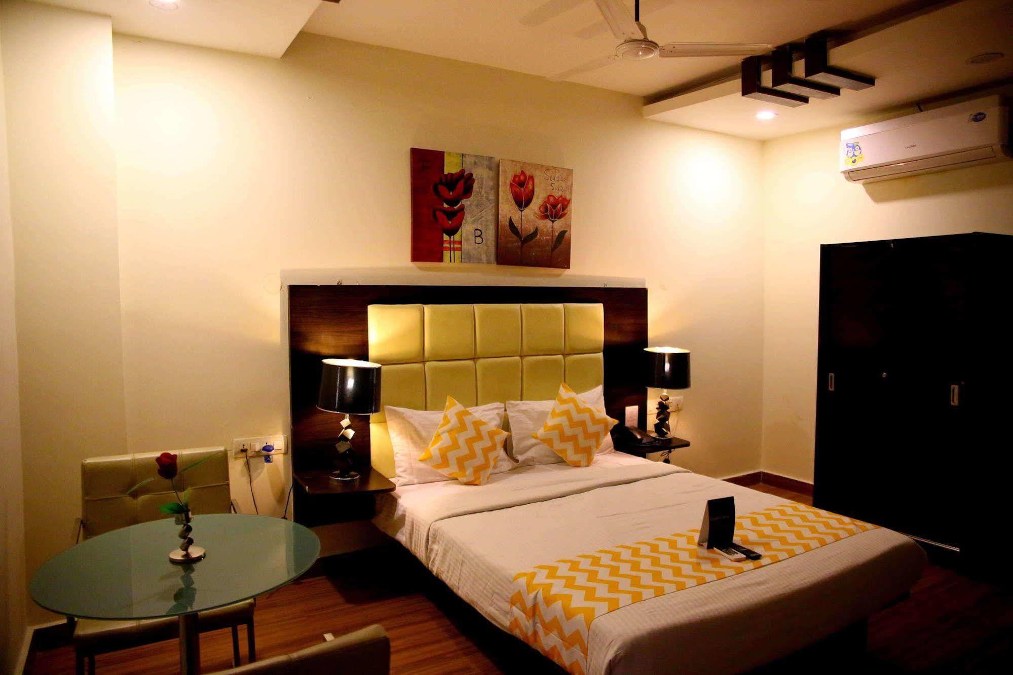 Ksr Park Hotel Hyderabad Bagian luar foto