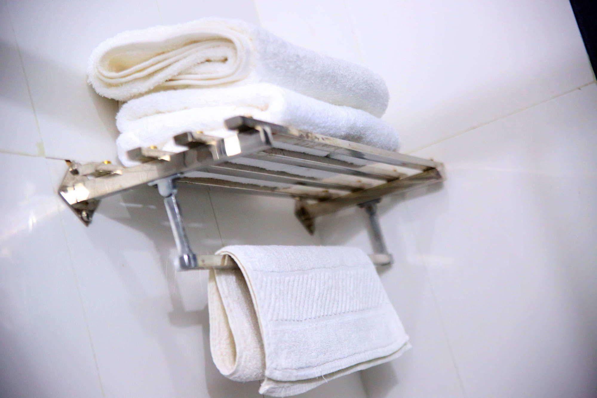Ksr Park Hotel Hyderabad Bagian luar foto